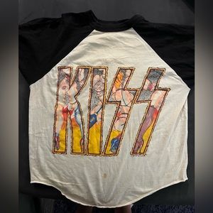 Vintage Authentic KISS concert baseball tee